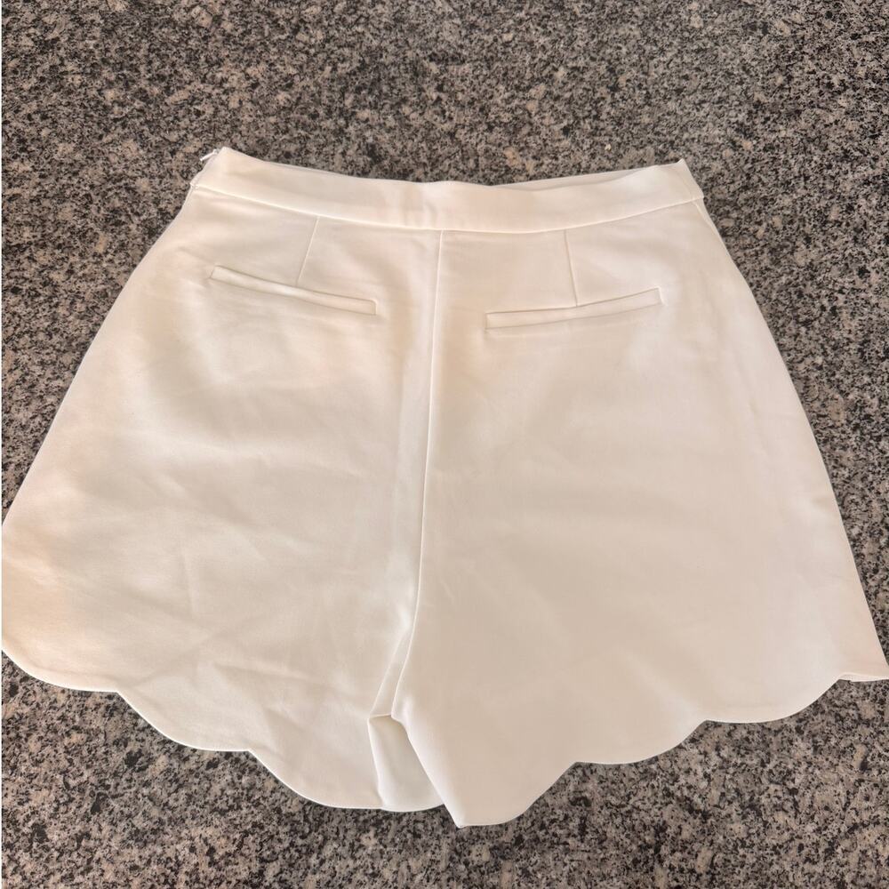 Bishop + Young Scalloped Hem Shorts – Size Small - Picture 2 of 5